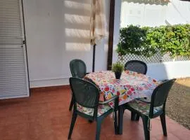 Casa Baja tranquila con terraza y jardín en Vera-Playa naturista!