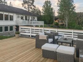 2 Bedroom Nice Apartment In Vegårshei，位于Vegårshei的酒店