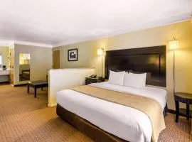 Quality Inn & Suites Gallup I-40 Exit 20