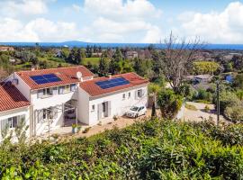 3 Bedroom Stunning Home In Talasani，位于Talasani的酒店