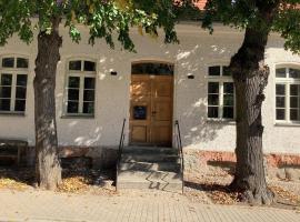 Ferienwohnung - Zu den zwei Linden，位于Penkun的酒店