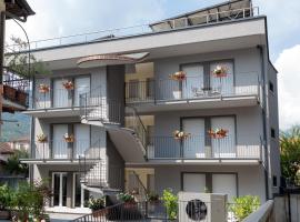 Residenza Elsa，位于多莫多索拉的酒店