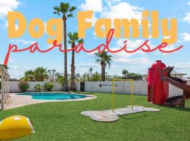 Dog Family Paradise，位于坦培的酒店