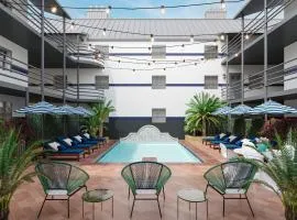 Onyx Hotels