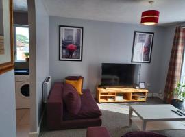 The Maltings- Old Door-Huku Kwetu -2 Bedroom Apartment-Dunstable，位于邓斯特布尔的酒店