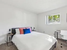 Scenic towers 3102 I Cozy & Comfy I Free Parking