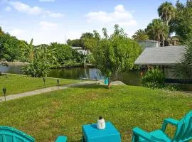 Dockside Delight Waterfront Gulf Access 4 mins to Beach