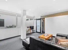 Gibson Mill waterfront warehouse apartment - 104