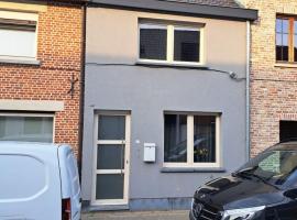 Gezellige Rijwoning met tuin，位于Werkstede的酒店