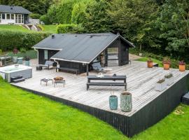 Beautiful Home In Kolding With Wifi，位于科灵的酒店
