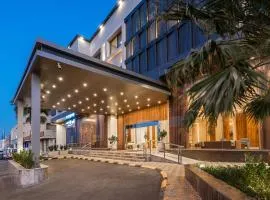 Voyage Hotel & Suites - فندق فوياج