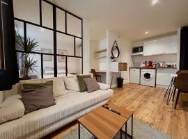 Loft Occitane Hyper Centre Castres，位于卡斯特尔的酒店
