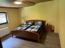 Großes Haus & Garten Saarland，位于Beckingen的酒店