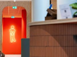 greet Hotel Paris 13 Porte d'Italie，位于莱克朗兰比塞特尔的酒店