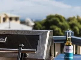 Sea Change - Spacious Family Holiday Accommodation Pet friendly