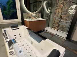 KLOOZIA Suites centre ville haut standing，位于昂古莱姆的酒店