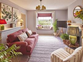 Crossing Cottage，位于赫尔姆斯利的酒店