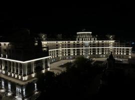 Clean apartment on Lunacharskogo street，位于蒂拉斯波尔的酒店