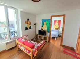 Bonito estudio reformado 1 dormitorio 3 personas，位于昂代的酒店