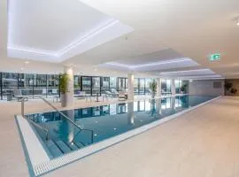 Modern 1-Bed with Outstanding Amenities