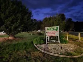 Green Door Motel