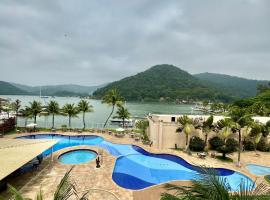 Quarto Porto Marina Mont Blanc Resort - Mangaratiba - Itacuruça Rj，位于伊塔库鲁的酒店