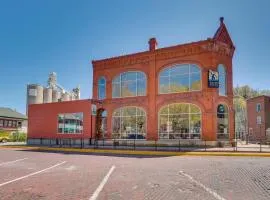 Downtown McGregor Condo with Restaurant On-Site!