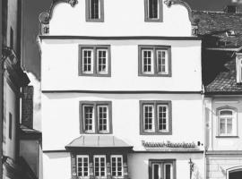 Hachenburger Brauerei Ausschank Zur Krone，位于哈亨堡的酒店