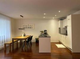 TOP Ferienwohnung，位于Aadorf的酒店