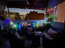 Appartement avec Terrasse，位于拉腊什的酒店