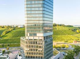 Radisson Blu Hotel at Porsche Design Tower Stuttgart，位于斯图加特的酒店