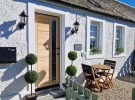 Lyne Cottage, The Retreat