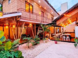 Intoy's Place Panglao near Beach，位于邦劳的酒店