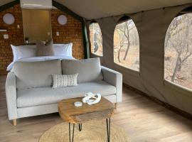 Vrede Luxury Tented Camp，位于Kosmos的酒店