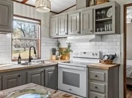 Blue Heron Lakefront, Caddo Lake, Kayaks & Canoes