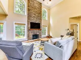 2 Mi to Lake Norman Home with Deck in Huntersville!