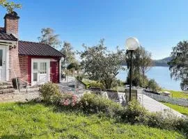 8 person holiday home in Uddevalla-By Traum