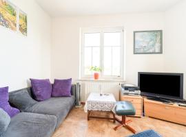 Cozy Family Stay in Petersberg，位于Petersberg的酒店