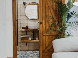 La Casita，位于阿尔姆尼卡的酒店