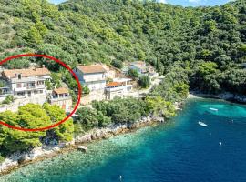 Apartments by the sea Ubli, Lastovo - 8344，位于Ubli的酒店