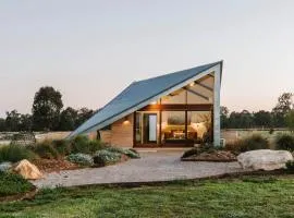 Oak Studio at Kavillo