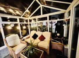 Luxury room near train station and city centre