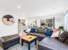Bayside luxury!，位于Curlewis的酒店