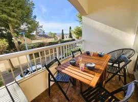 Studio avec terrasse à proximité des plages, Wi-Fi
