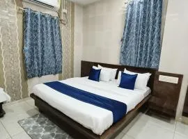 Hotel Shree Nath - 200 Meters from Dwarkadhish Temple