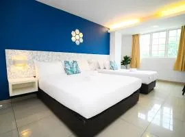 Swing & Pillows - PJ SS2