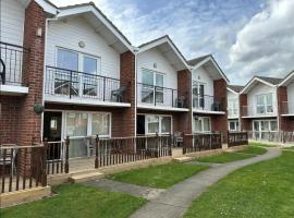 Coastal Retreat at Waterside Park，位于Corton的自助式住宿