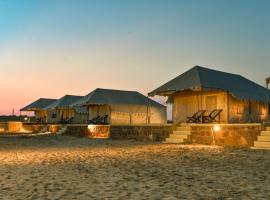 The Heaven Desert Safari Camp & Spa，位于山姆的酒店