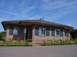 Veluwe Vallei 16-person bungalow，位于福尔特赫伊曾的酒店