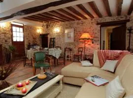 Ferme Historique Jean De La Fontaine et ses chambres d'hôtes Hammam-Spa - 4 étoiles